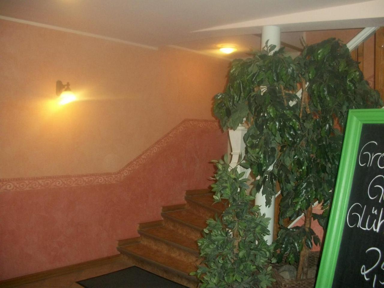 Hotel Bützower Hof Exterior foto